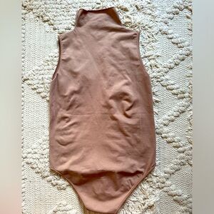 NWOT Skims Essential Mock Neck Sleeveless Bodysuit